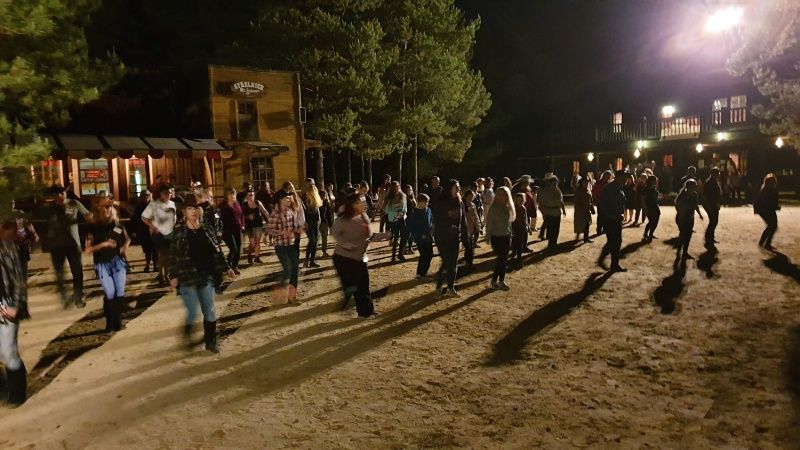 Line Dance – fotografie 1